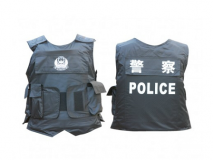 鱗片式防刺服